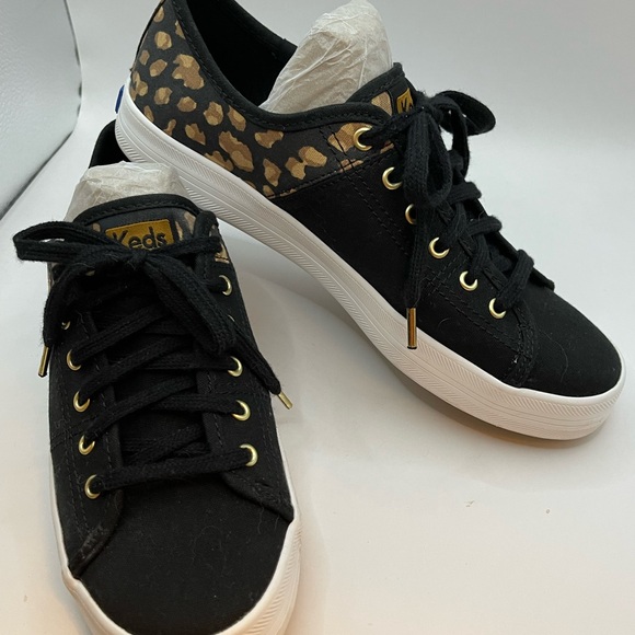 KEDS CANVAS LACE UP - Black with Leopard print, Size 6.5. Like New - Picture 2 of 7